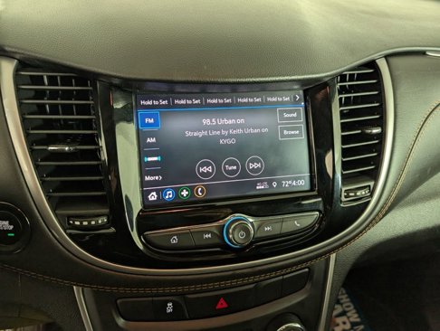 Certified 2022 Chevrolet Trax LT w/ LT Convenience Package image 23