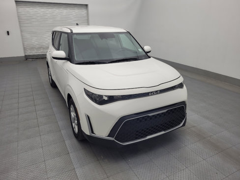 Used 2023 Kia Soul LX w/ LX Technology Package image 14