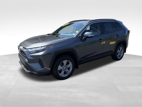 Used 2023 Toyota RAV4 XLE image 1