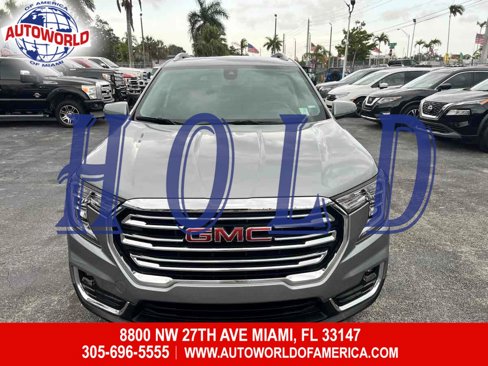 Used 2023 GMC Terrain SLT image 3