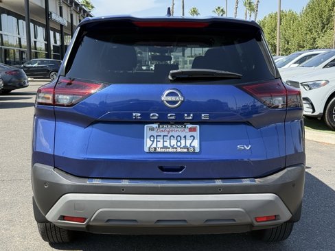 Used 2023 Nissan Rogue SV image 6