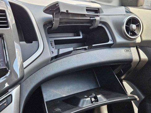 Used 2015 Chevrolet Sonic LTZ image 32