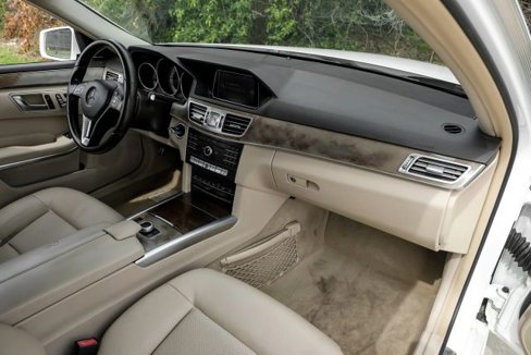 Used 2016 Mercedes-Benz E 350 Sedan w/ Premium Package image 18