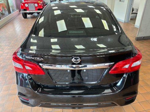 Used 2017 Nissan Sentra S w/ S Style Package image 12