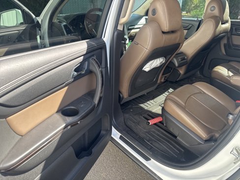 Used 2016 GMC Acadia SLT image 11