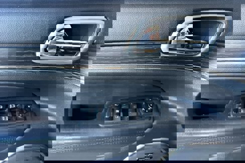 Used 2018 Jeep Grand Cherokee High Altitude image 11
