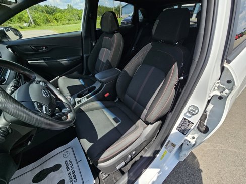 Used 2022 Hyundai Kona N Line w/ Tech Package image 18