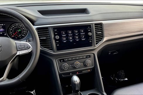 Used 2021 Volkswagen Atlas Cross Sport SE image 6