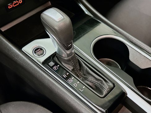 Used 2024 Nissan Altima 2.5 SV image 24