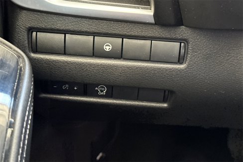 Used 2023 Nissan Rogue SV image 37