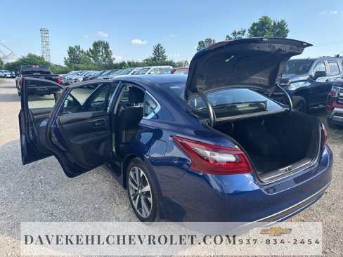 Used 2017 Nissan Altima 2.5 SR w/ LED Appearance Package image 27