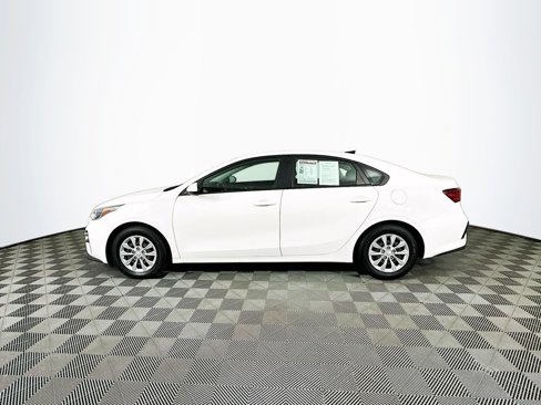 Used 2021 Kia Forte Sedan image 6