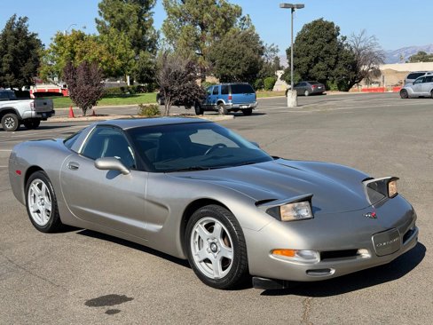 Used 1999 Chevrolet Corvette Coupe w/ Memory Pkg image 5