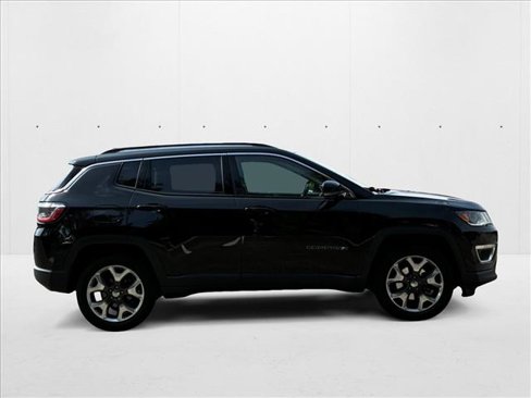 Used 2018 Jeep Compass Limited w/ Navigation Group image 4