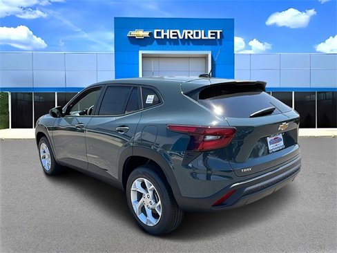 New 2025 Chevrolet Trax LS w/ LS Convenience Package image 5