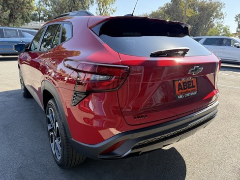 New 2026 Chevrolet Trax RS w/ Sunroof Package image 6