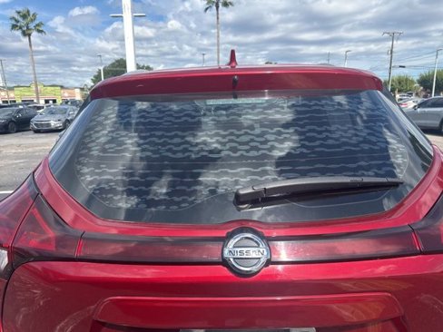 Used 2021 Nissan Kicks SV image 6