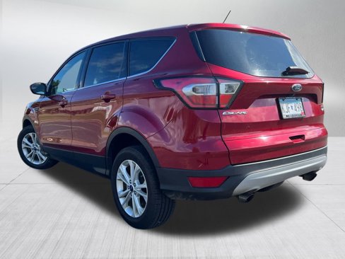 Used 2017 Ford Escape SE image 5