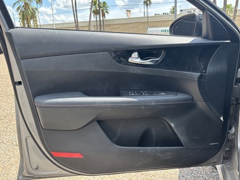 Used 2022 Kia Forte GT w/ GT2 Package image 13