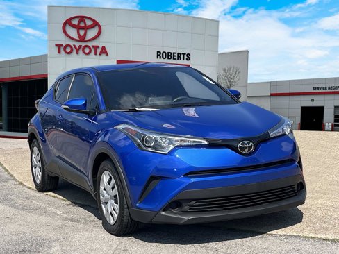 Used 2019 Toyota C-HR LE image 1