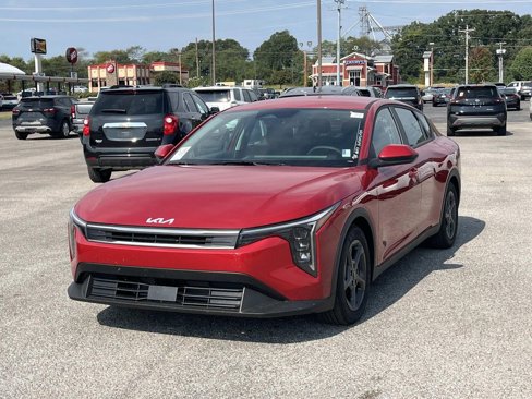 Used 2025 Kia K4 LXS image 3