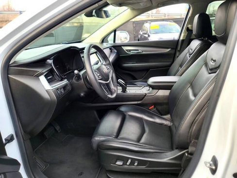 Used 2017 Cadillac XT5 Premium Luxury image 10