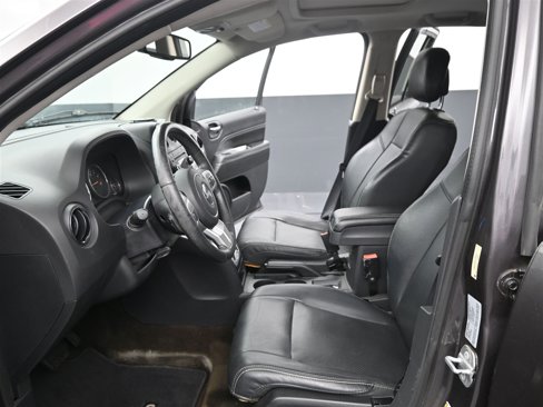 Used 2015 Jeep Compass 4WD image 10