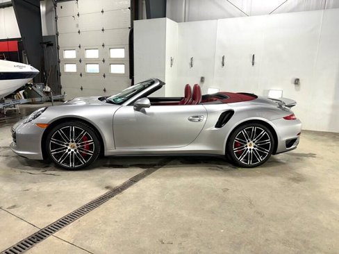 Used 2015 Porsche 911 Turbo image 4