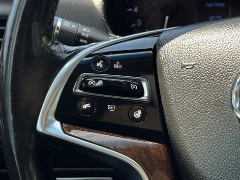 Used 2013 Cadillac XTS Luxury image 34