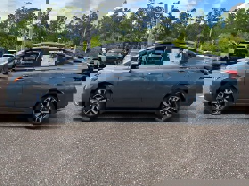 New 2025 Nissan Versa SV image 7