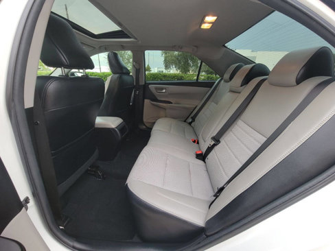 Used 2017 Toyota Camry SE image 8