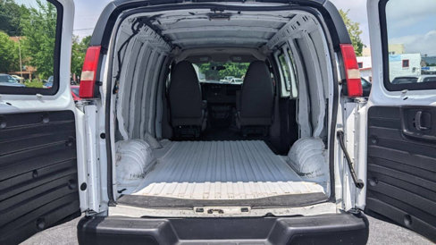 Used 2014 GMC Savana 1500 image 11