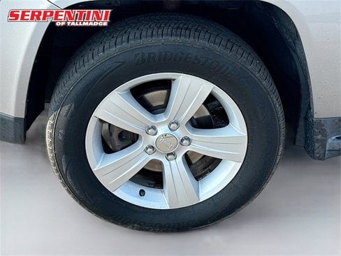 Used 2015 Jeep Compass High Altitude image 29