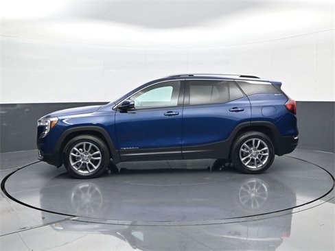 Used 2022 GMC Terrain SLT image 8