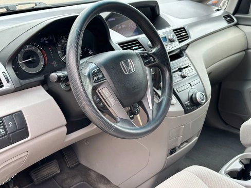 Used 2012 Honda Odyssey EX image 10