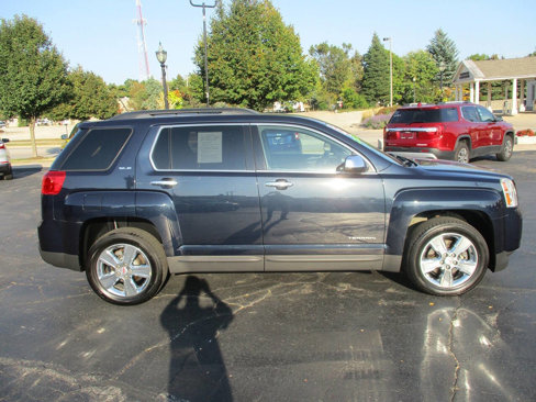 Used 2015 GMC Terrain SLE w/ Chrome Edition image 4