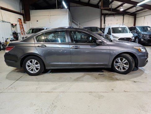 Used 2011 Honda Accord EX image 8