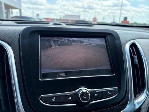 Used 2023 Chevrolet Equinox LT image 20