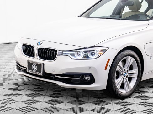 Used 2017 BMW 330e image 37