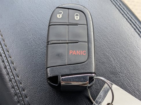 Used 2024 Jeep Compass Latitude image 33