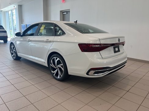 New 2025 Volkswagen Jetta SEL image 5