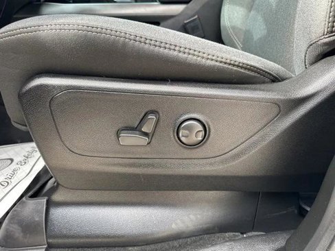 Certified 2022 RAM 1500 Big Horn image 12