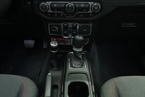 Used 2024 Jeep Wrangler Unlimited Rubicon image 33