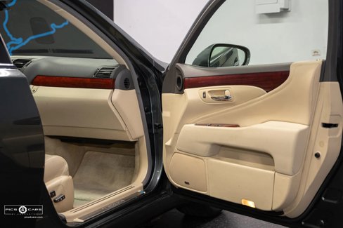 Used 2007 Lexus LS 460 image 21