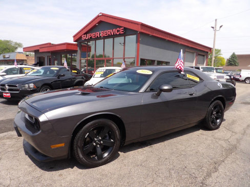 Used 2013 Dodge Challenger SXT image 1