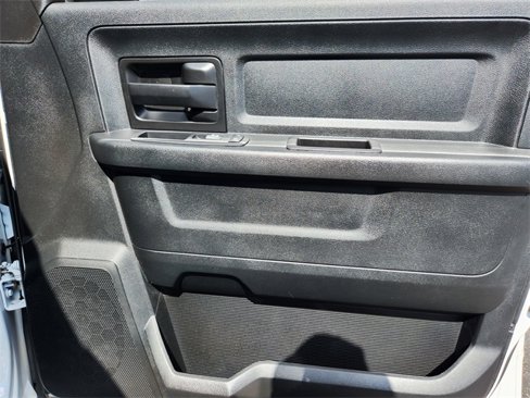 Used 2021 RAM 1500 Tradesman w/ Chrome Appearance Group image 15