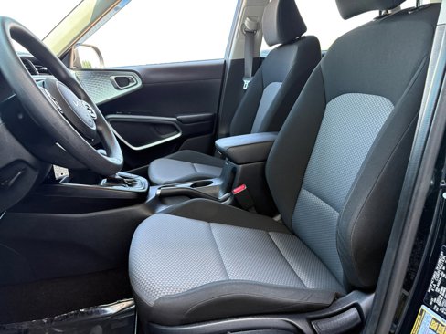 Certified 2022 Kia Soul LX image 8