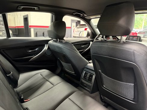 Used 2018 BMW 330i xDrive Sedan image 34