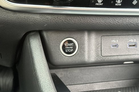 Used 2022 Nissan Rogue SV image 25