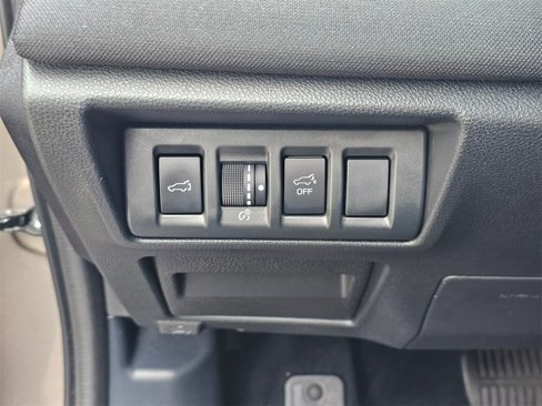 Used 2022 Subaru Outback Premium image 24